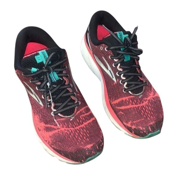 Brooks size 11   - Picture 1 of 9